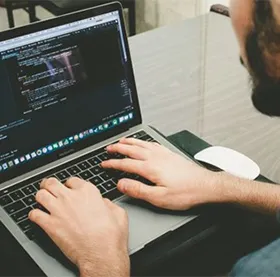 Biz sizə sadəcə bir müştəri və ya partnyor kimi yanaşmırıq